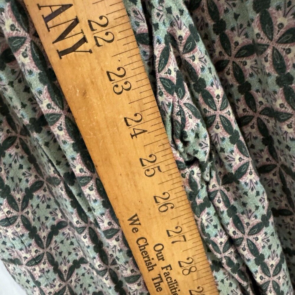 Farm Rio Honolulu Jumpsuit Multicolor
Patterned jumpsuit - Picture 5 of 10